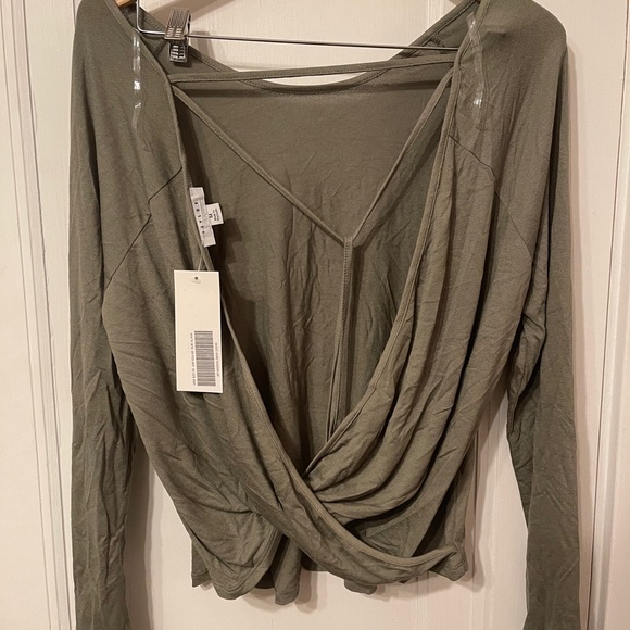 T-back top - Picture 2 of 3